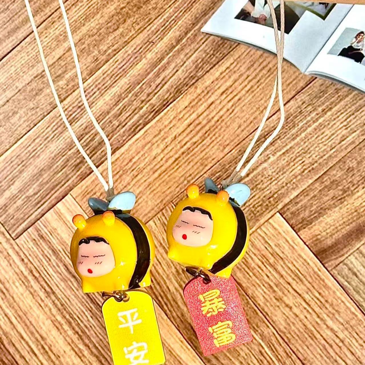 Crayon Shin-chan Bee Cosplay F - Car Accessories Decoration review and price